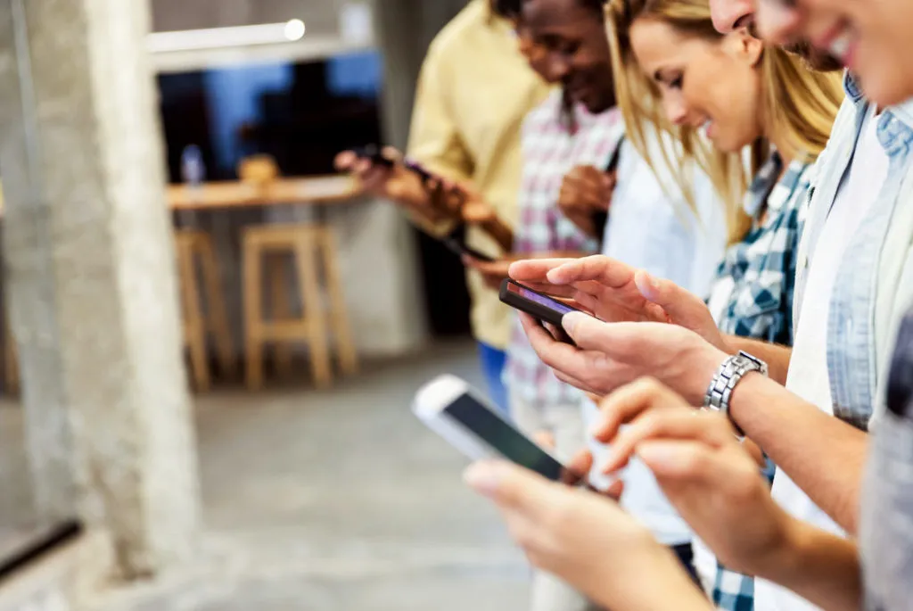 Instagram Competes for Your Attention by Adapting — and Copying